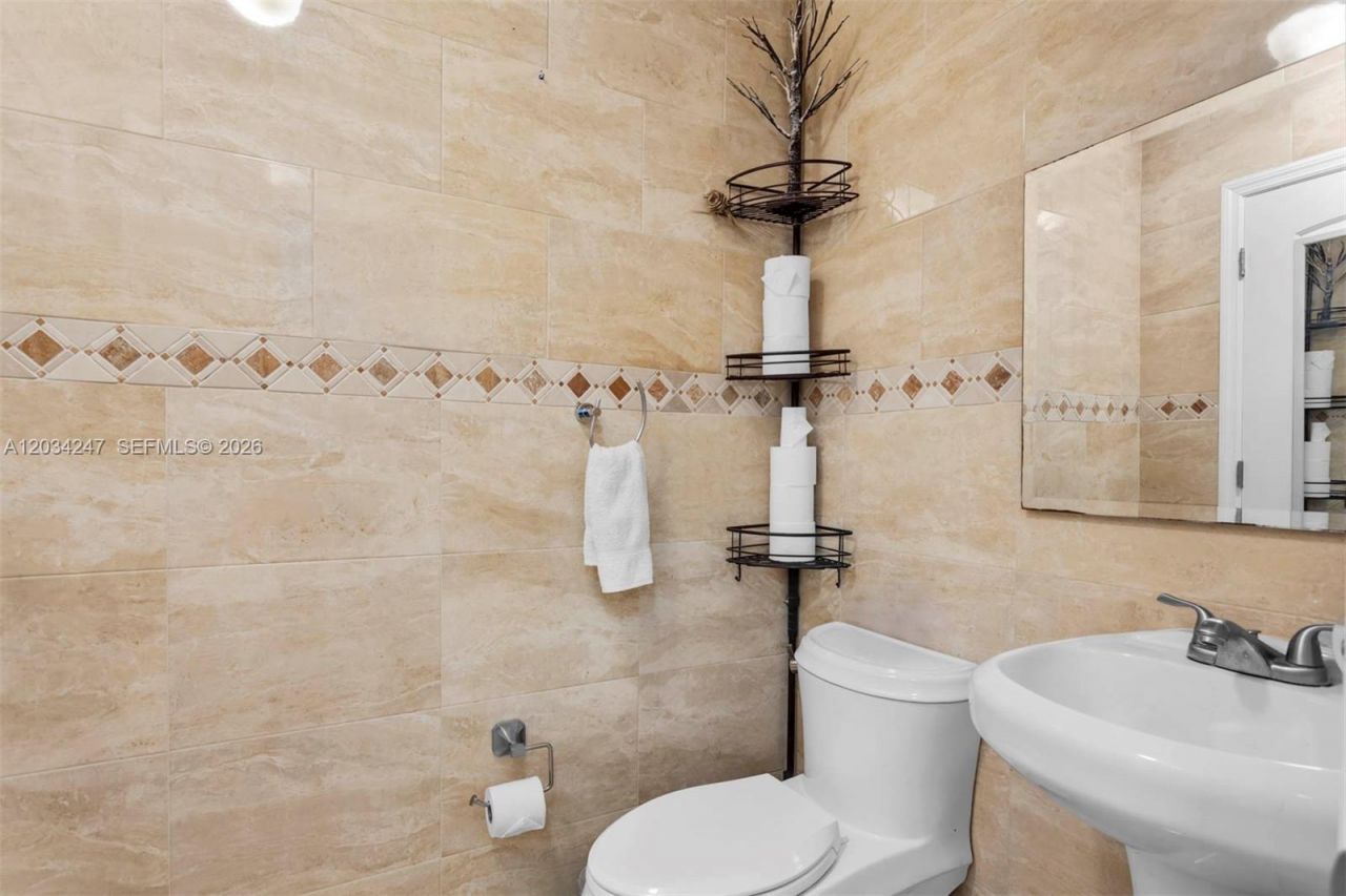 1820 James Ave , Unit 2F, Miami Beach, FL 33139 Photo