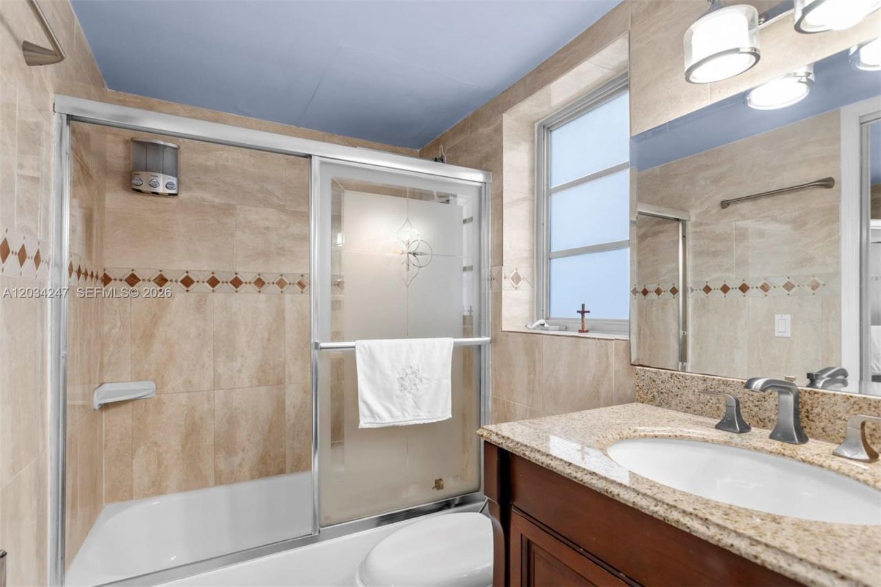 1820 James Ave , Unit 2F, Miami Beach, FL 33139 Photo