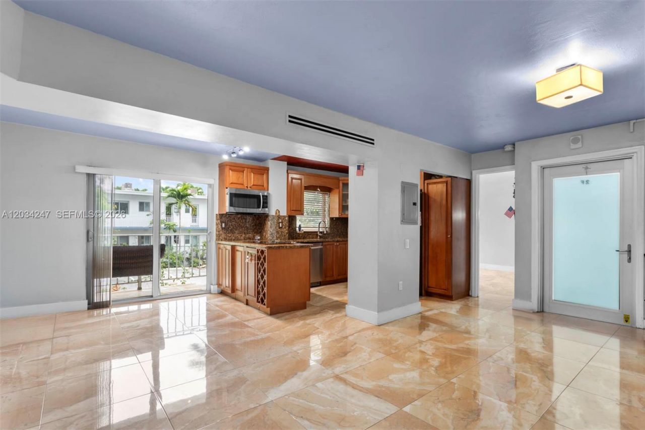 1820 James Ave , Unit 2F, Miami Beach, FL 33139 Photo