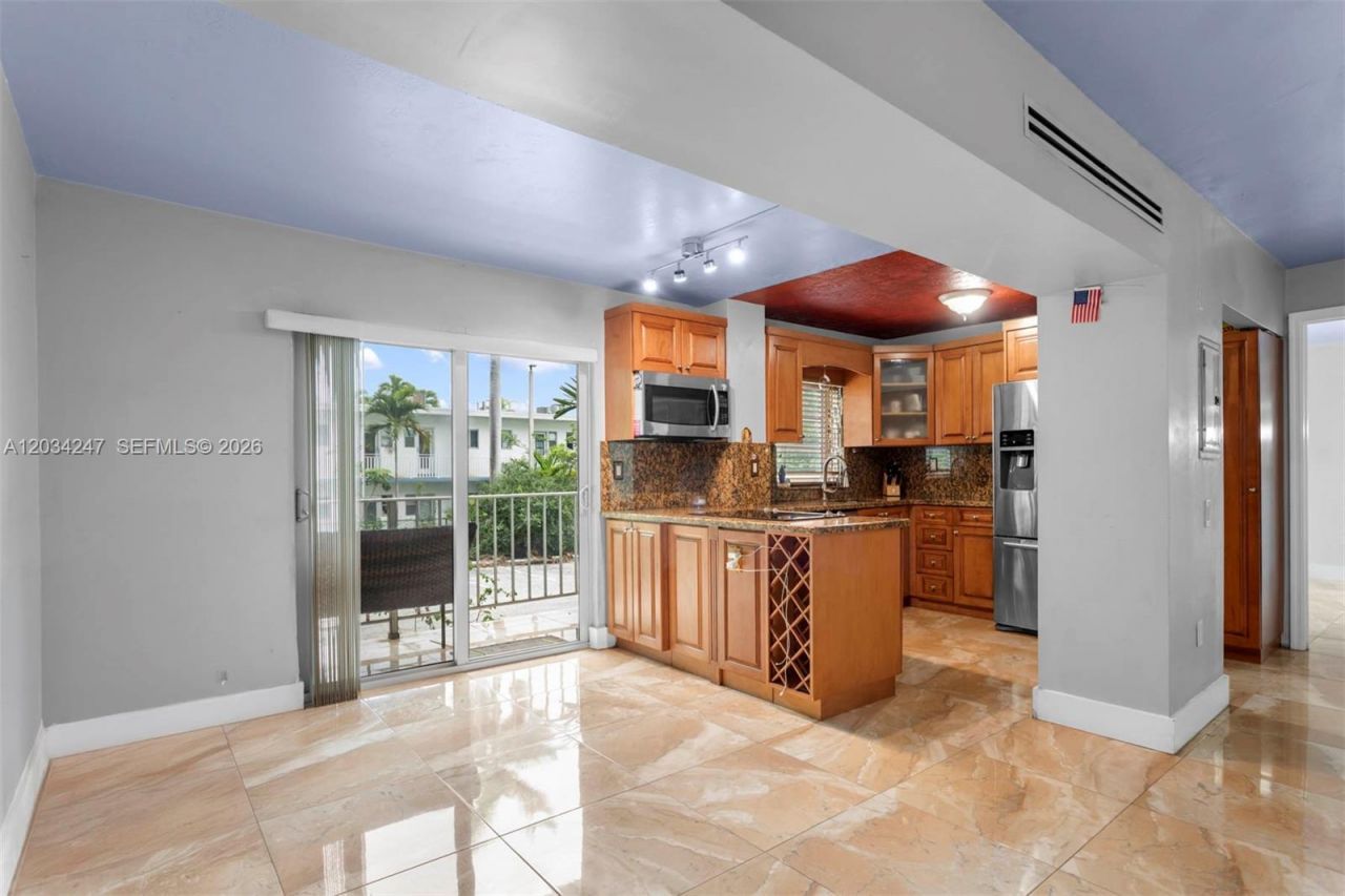 1820 James Ave , Unit 2F, Miami Beach, FL 33139 Photo