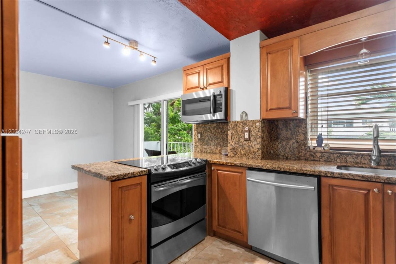 1820 James Ave , Unit 2F, Miami Beach, FL 33139 Photo