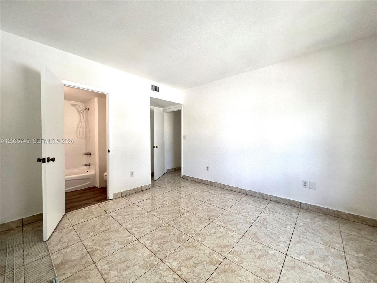 444 NW 84th St, Unit 444, Miami, FL 33150 Photo