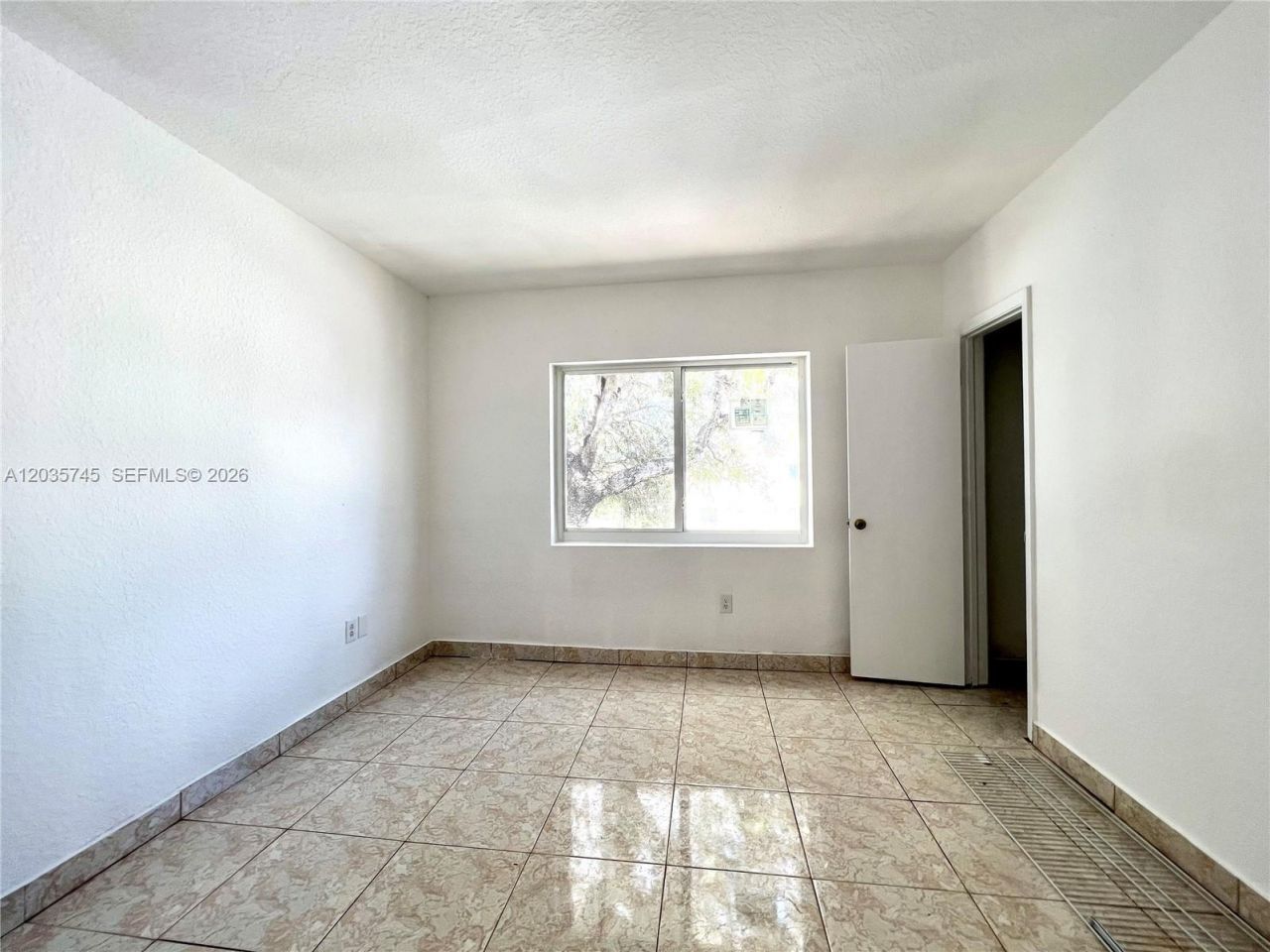 444 NW 84th St, Unit 444, Miami, FL 33150 Photo