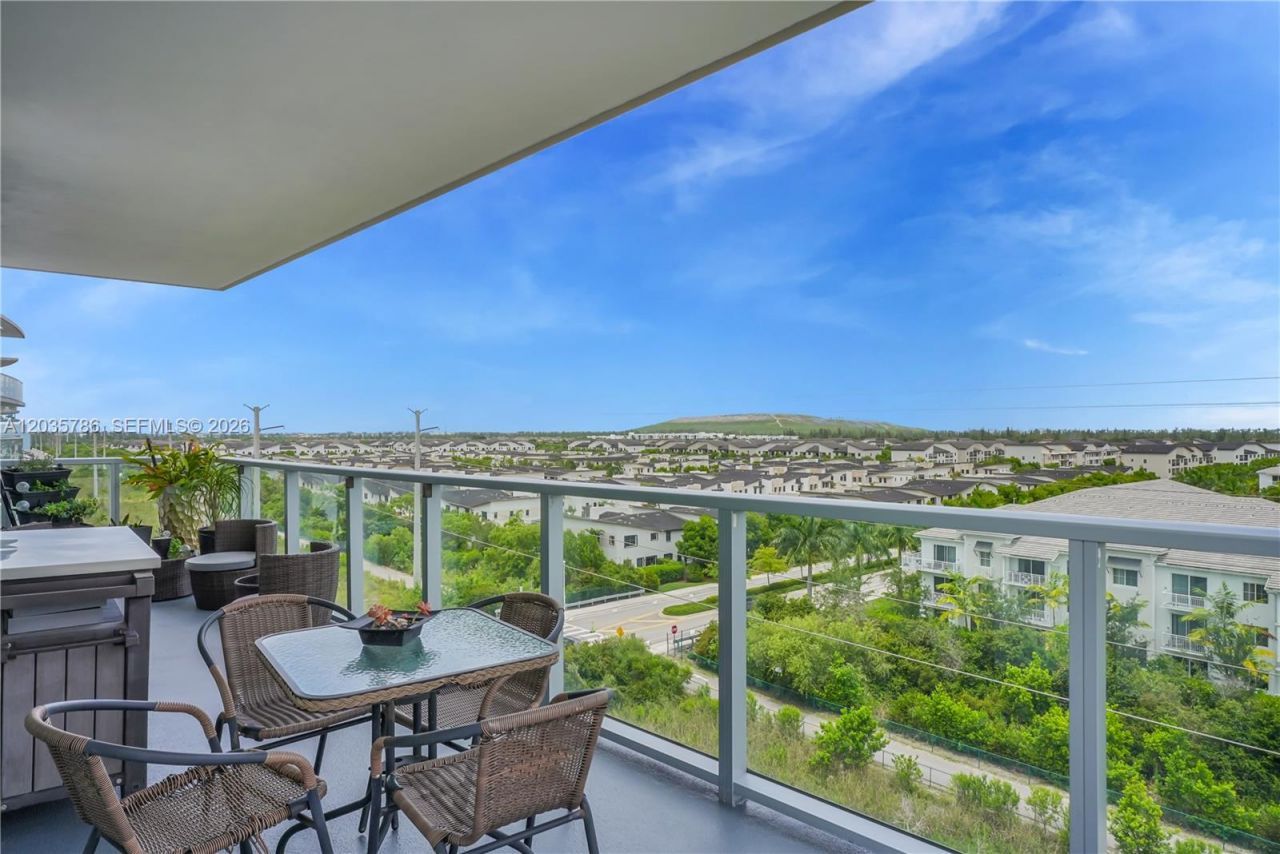 7751 NW 107th Ave , Unit 701, Doral, FL 33178 Photo