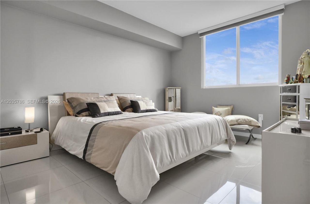 7751 NW 107th Ave , Unit 701, Doral, FL 33178 Photo