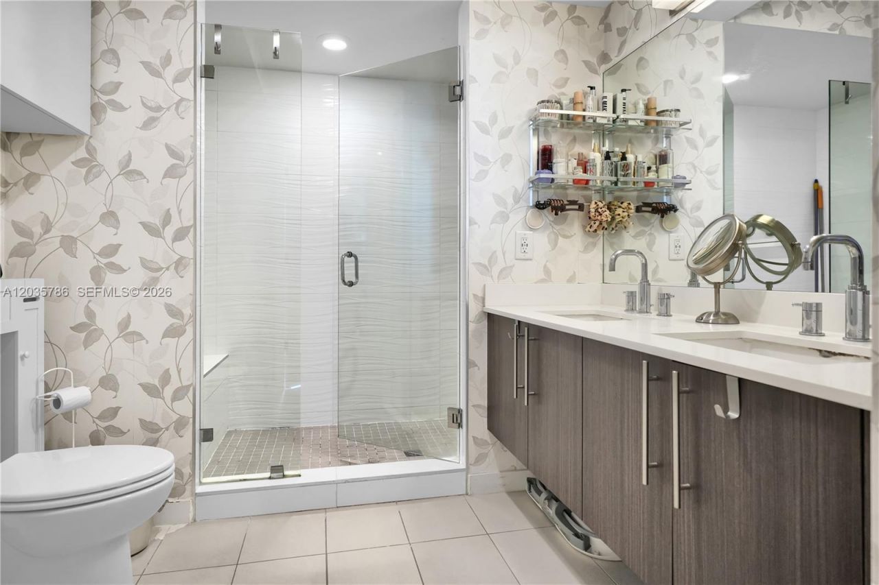 7751 NW 107th Ave , Unit 701, Doral, FL 33178 Photo
