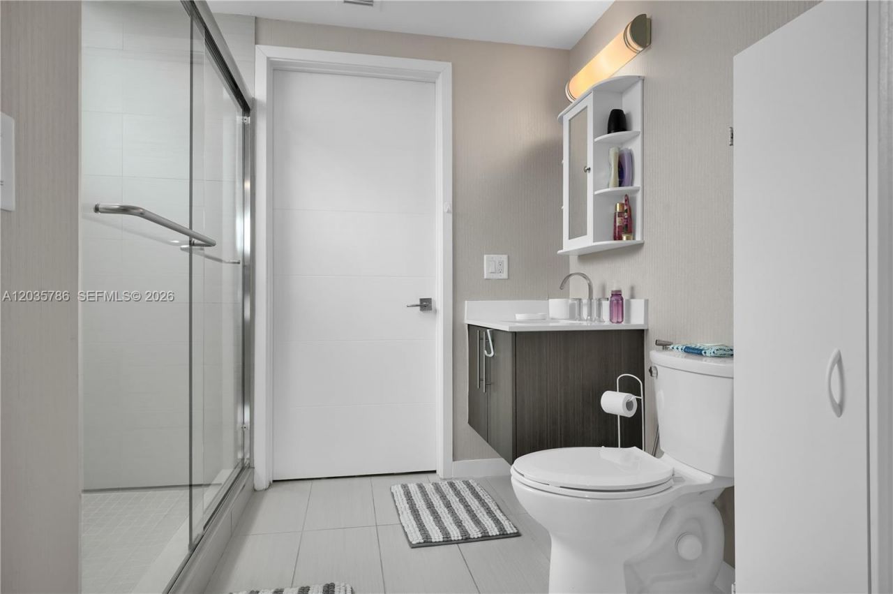 7751 NW 107th Ave , Unit 701, Doral, FL 33178 Photo