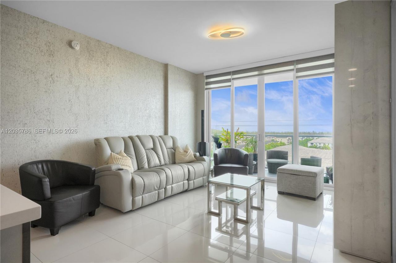 7751 NW 107th Ave , Unit 701, Doral, FL 33178 Photo