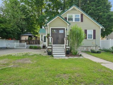 173 Mammoth Road, Manchester, NH 03109
