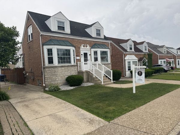 7801 W Victoria Street , Chicago, IL 60631