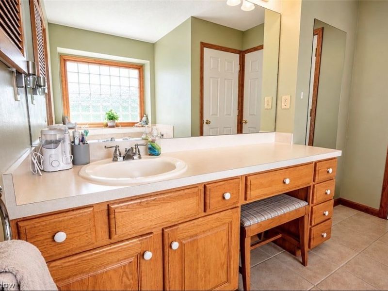 113 Barrington Court, Elyria, OH 44035 Photo 12