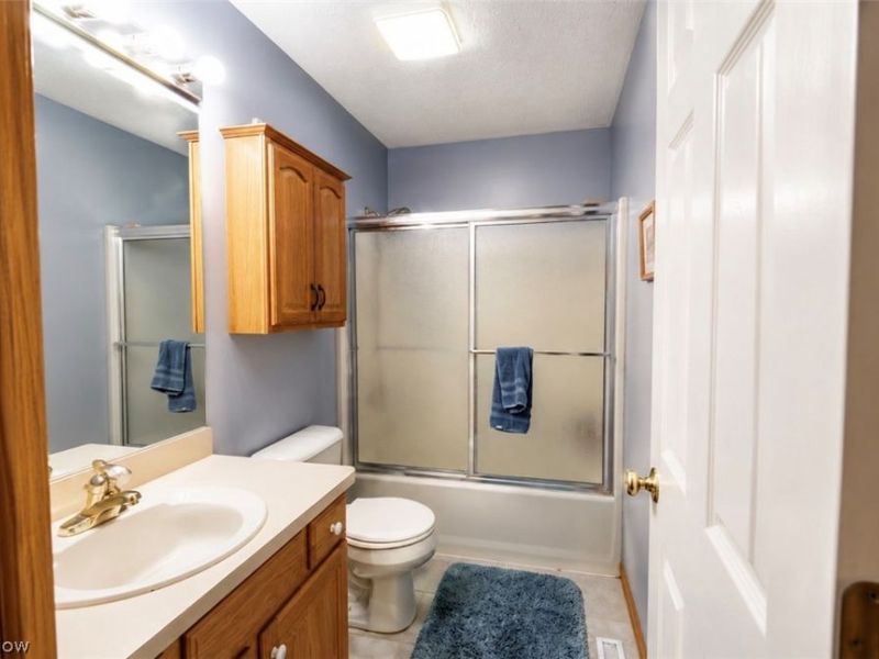 113 Barrington Court, Elyria, OH 44035 Photo 14