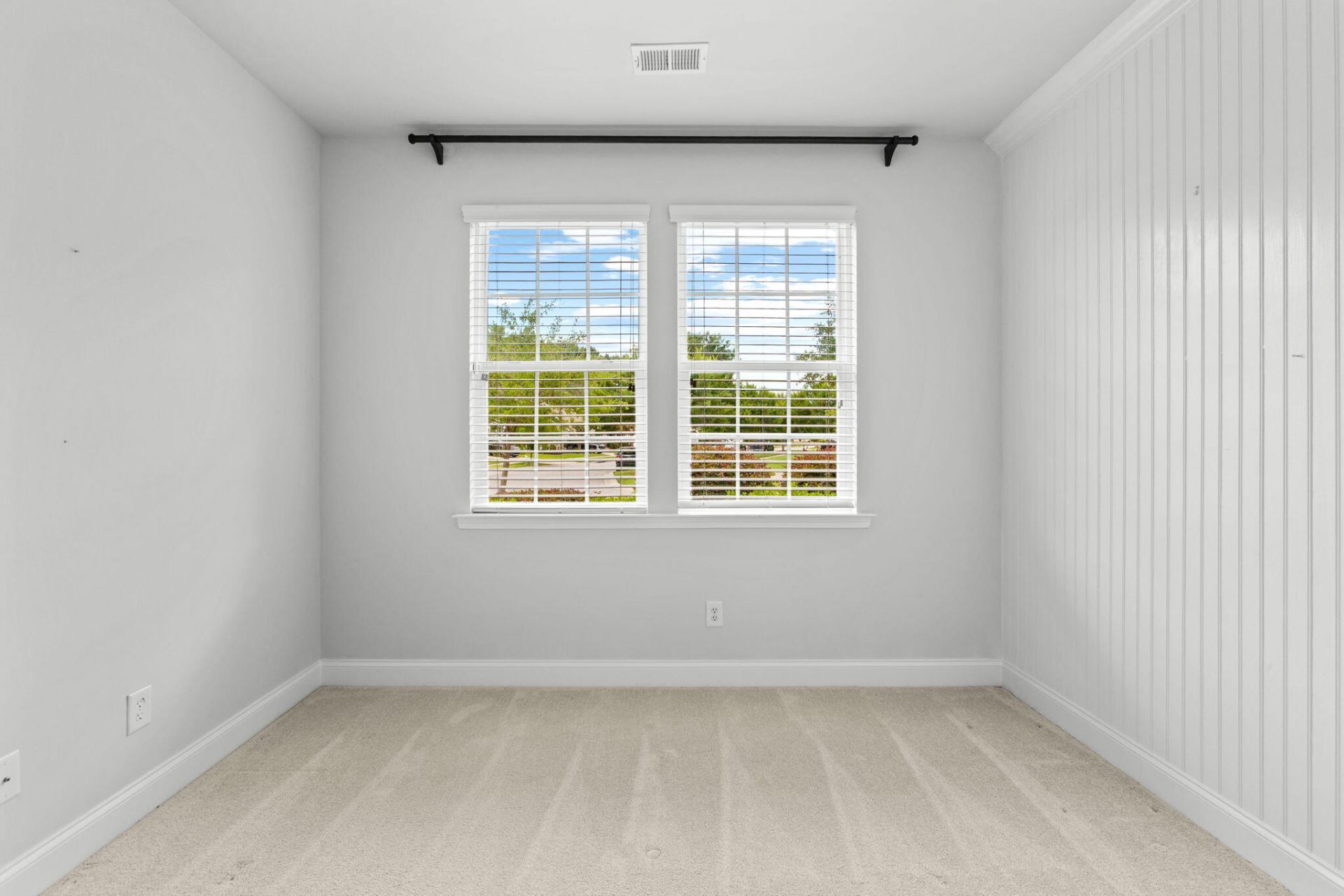 125 Lindera Preserve Boulevard Photo 32