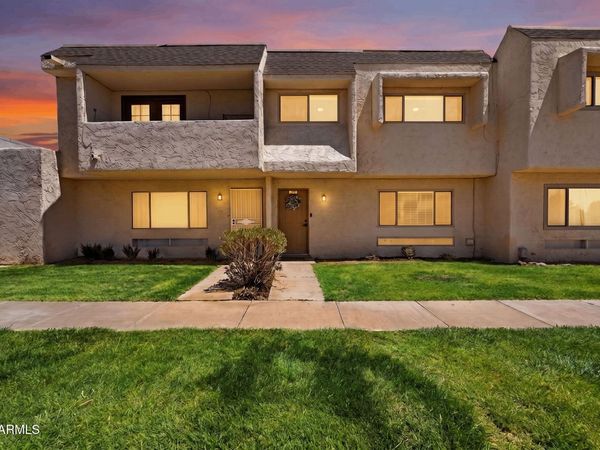 944 S VALENCIA, Unit 18, Mesa, AZ 85202