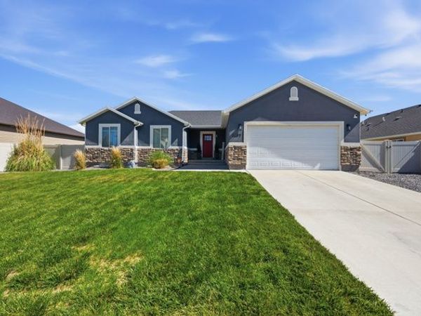 1197 E RAVEN WAY, Eagle Mountain, UT 84005