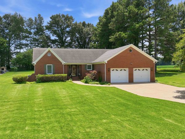 171 BRIERHEDGE RD, Covington, TN 38019