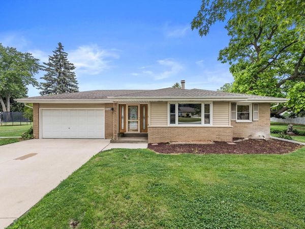 3706 S 157th STREET, New Berlin, WI 53151
