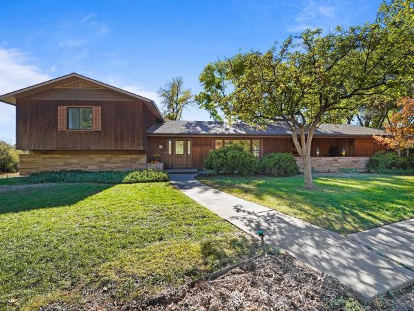 698 Round Hill Drive, Grand Junction, CO 81506