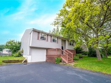 7030 Brandywine Drive , Derby, NY 14047