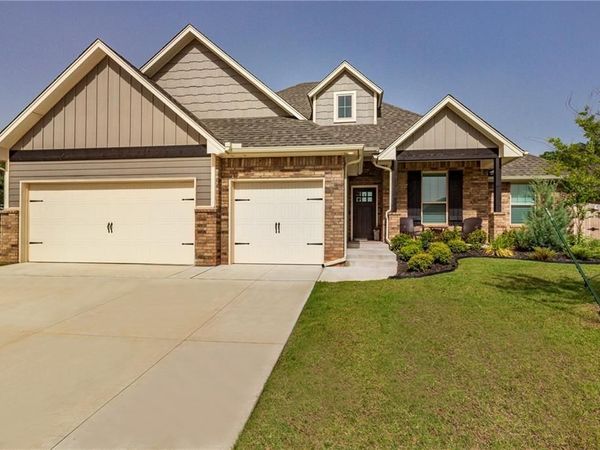 2816 Oak Hill Avenue, Edmond, OK 73034