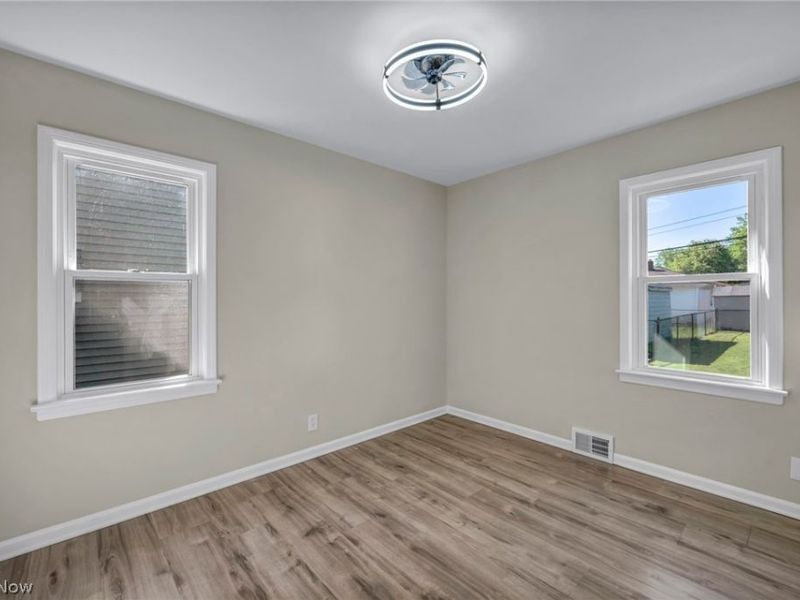 13510 Rockside Road, Garfield Heights, OH 44125 Photo 16