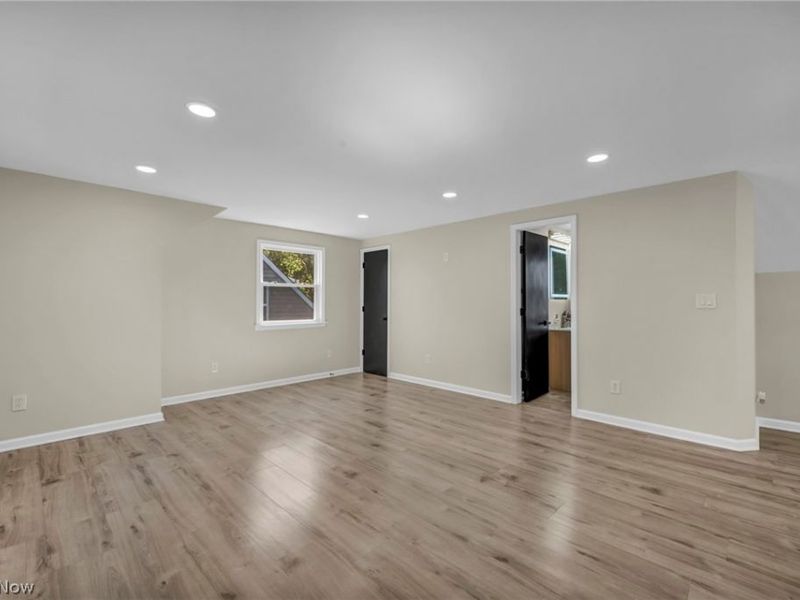 13510 Rockside Road, Garfield Heights, OH 44125 Photo 22