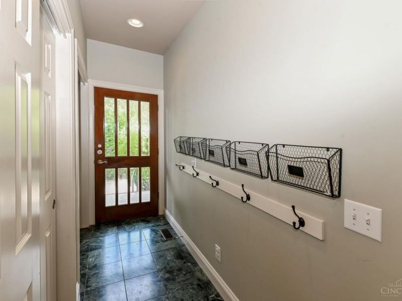3 Cloister Court, Cincinnati, OH 45208 Photo 24