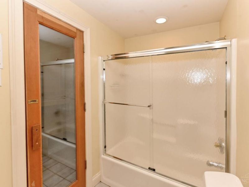 3 Cloister Court, Cincinnati, OH 45208 Photo 52