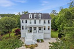 3048 Riverwood Drive photo 4