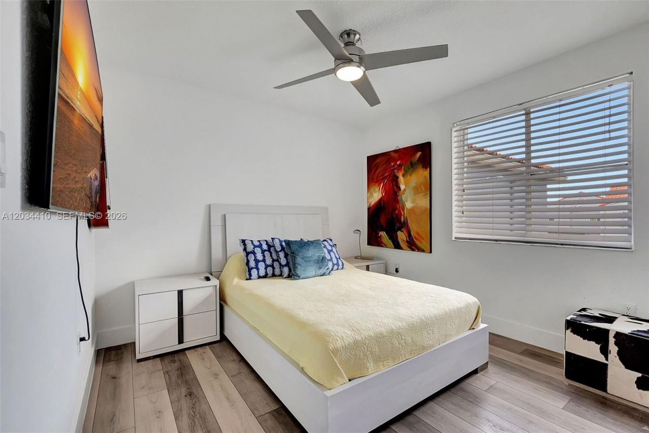 1187 NW 123rd Pl , Miami, FL 33182 Photo