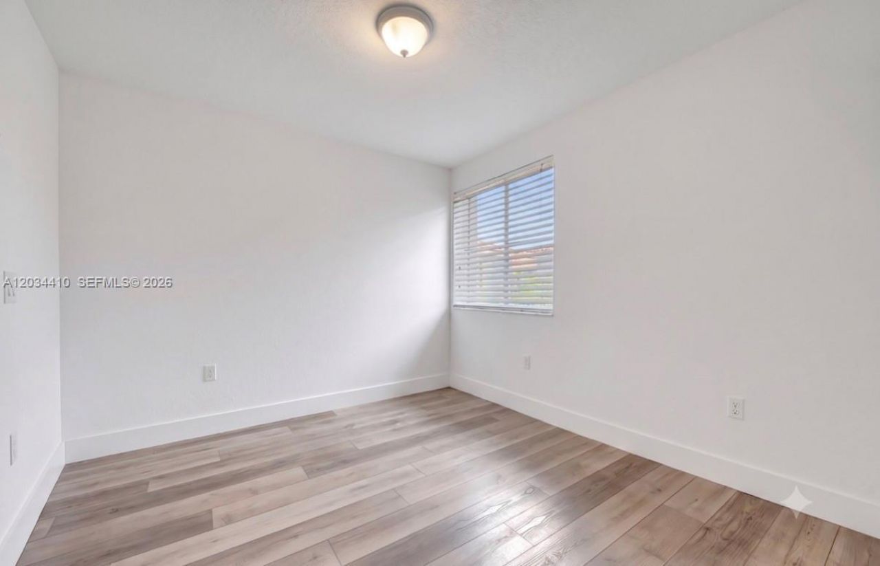 1187 NW 123rd Pl , Miami, FL 33182 Photo