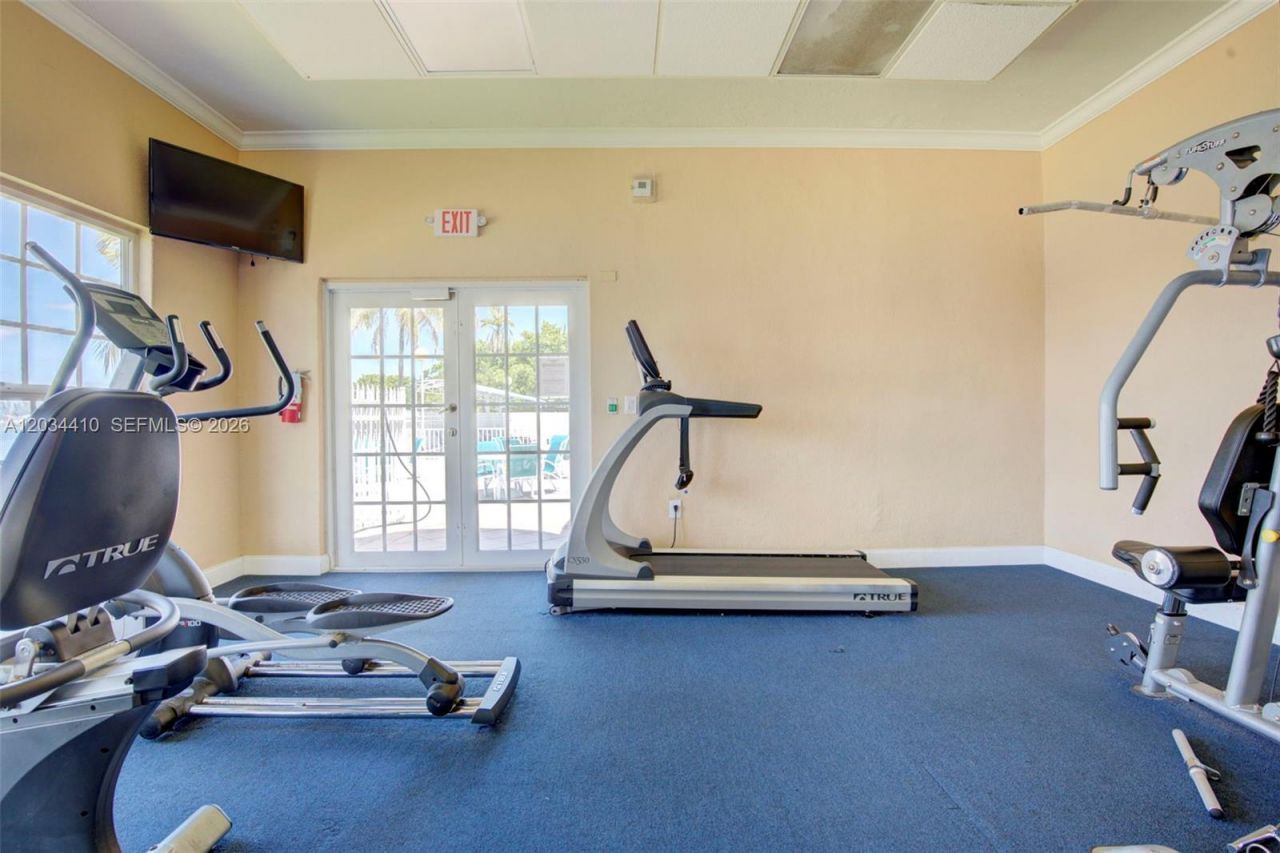 1187 NW 123rd Pl , Miami, FL 33182 Photo