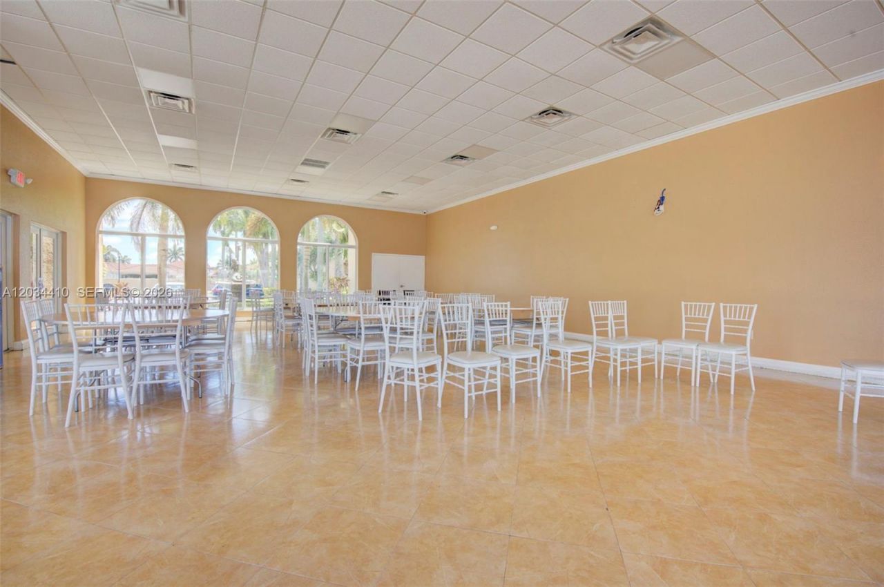1187 NW 123rd Pl , Miami, FL 33182 Photo