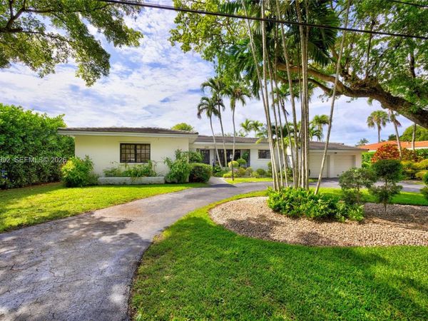 740 Jeronimo Dr, Coral Gables, FL 33146