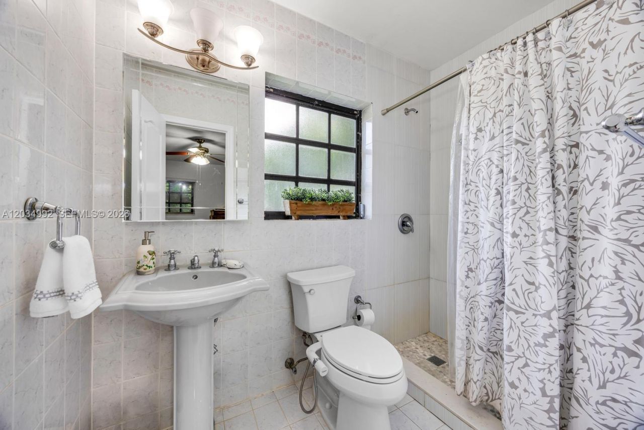 740 Jeronimo Dr, Coral Gables, FL 33146 Photo
