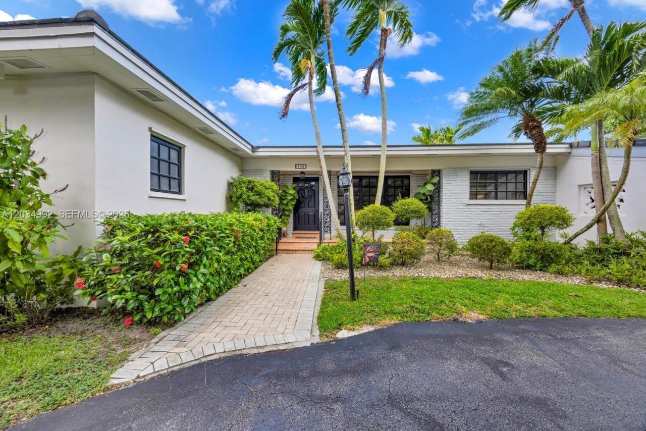 740 Jeronimo Dr, Coral Gables, FL 33146 Photo