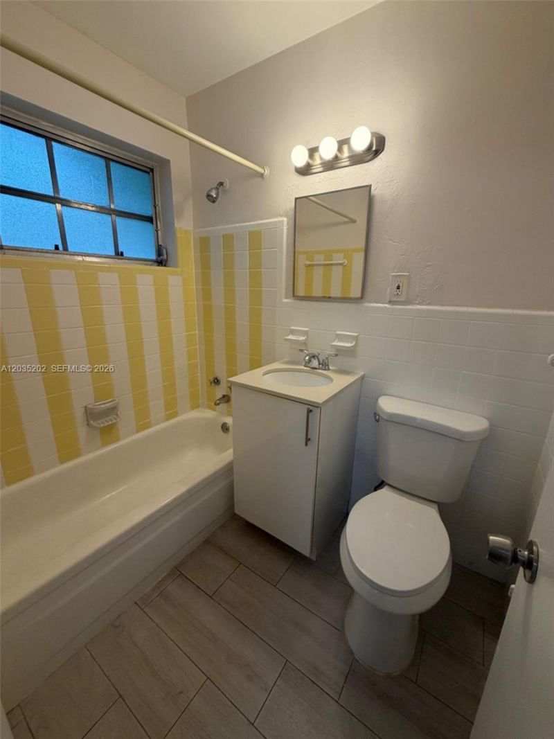 427 Anastasia Ave, Unit 11, Coral Gables, FL 33134 Photo