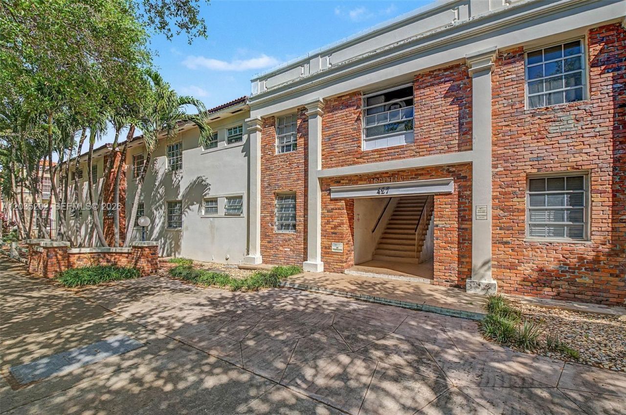 427 Anastasia Ave, Unit 11, Coral Gables, FL 33134 Photo