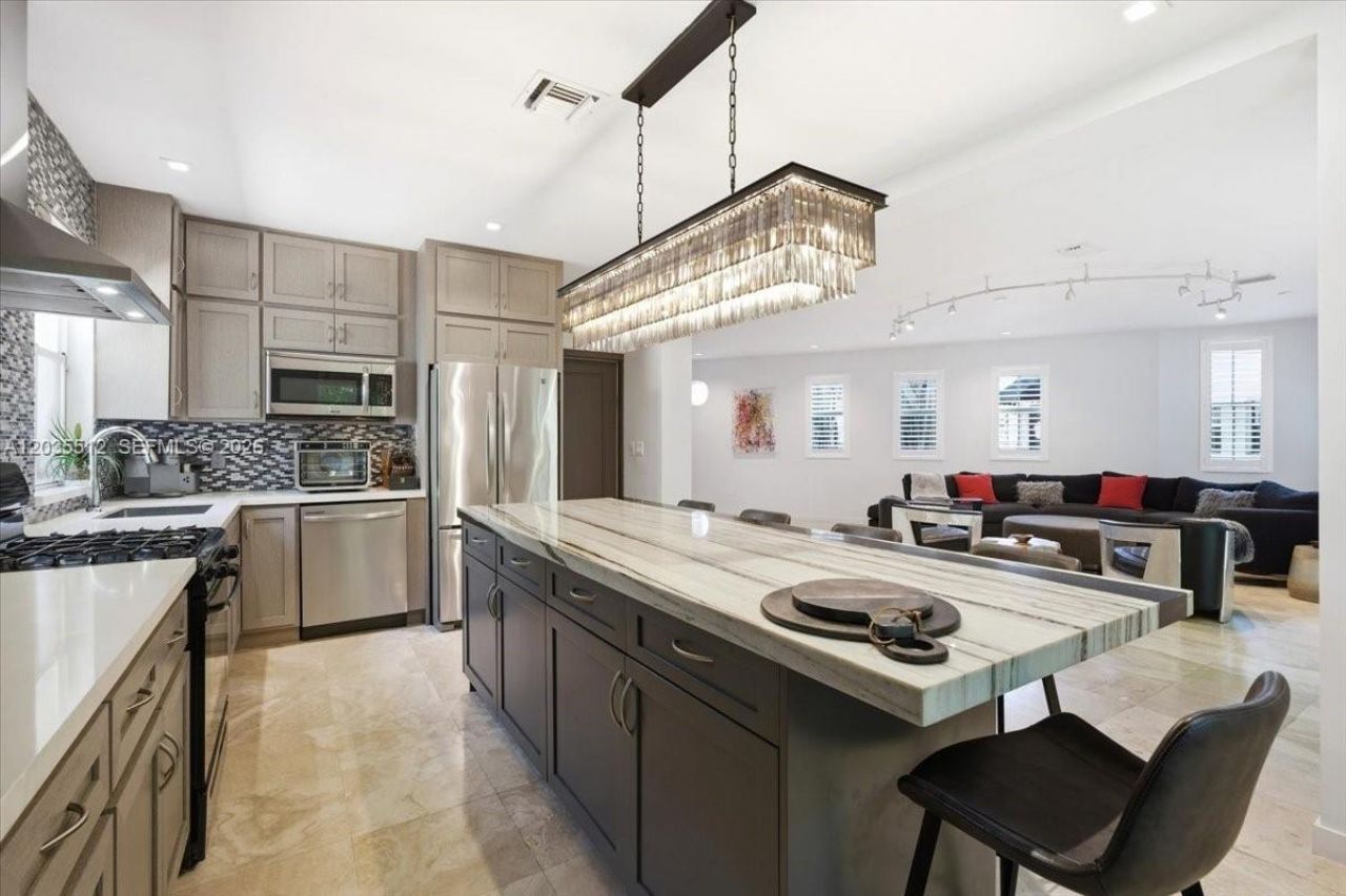 2917 Jackson Ave, Miami, FL 33133 Photo