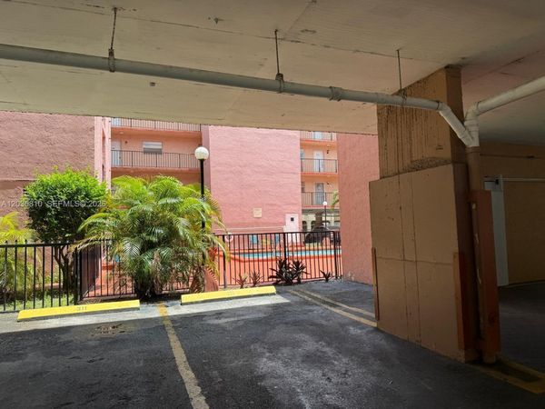 6175 W 20th Ave , Unit 210, Hialeah, FL 33012