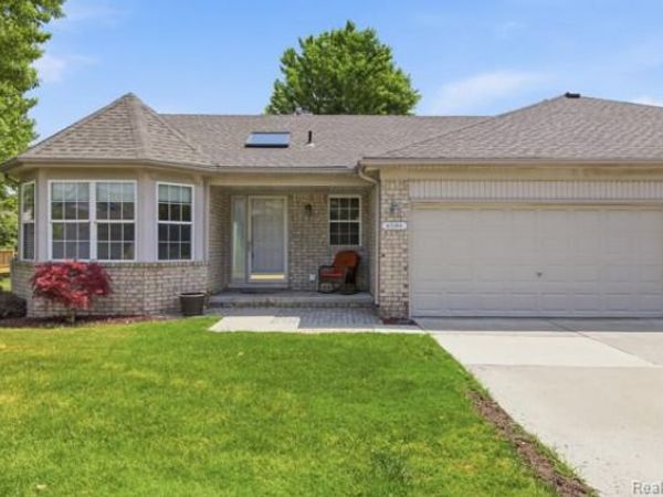 41184 Greenspire Drive , Clinton Twp, MI 48038