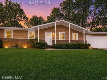 483 S 3rd Street, Brighton, MI 48116
