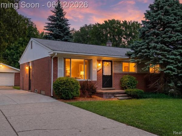 15032 Arcola Street, Livonia, MI 48154