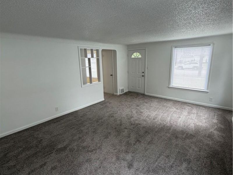 1353 Broadway Avenue, Bedford, OH 44146 Photo 9
