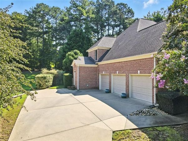 1383 Bridge Mill Avenue , Canton, GA 30114