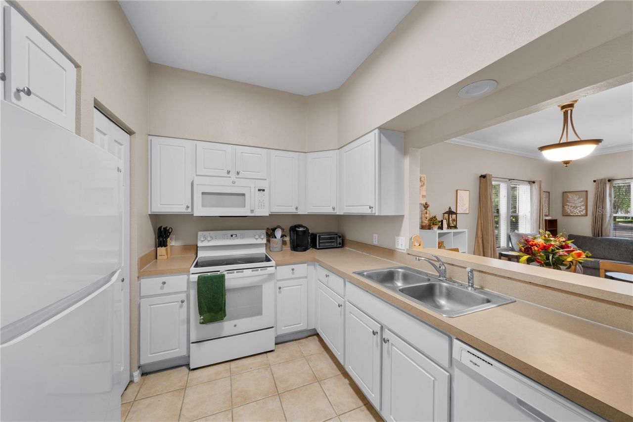 9177 SW 52nd Road , Unit E-103, Gainesville, FL 32608 Photo