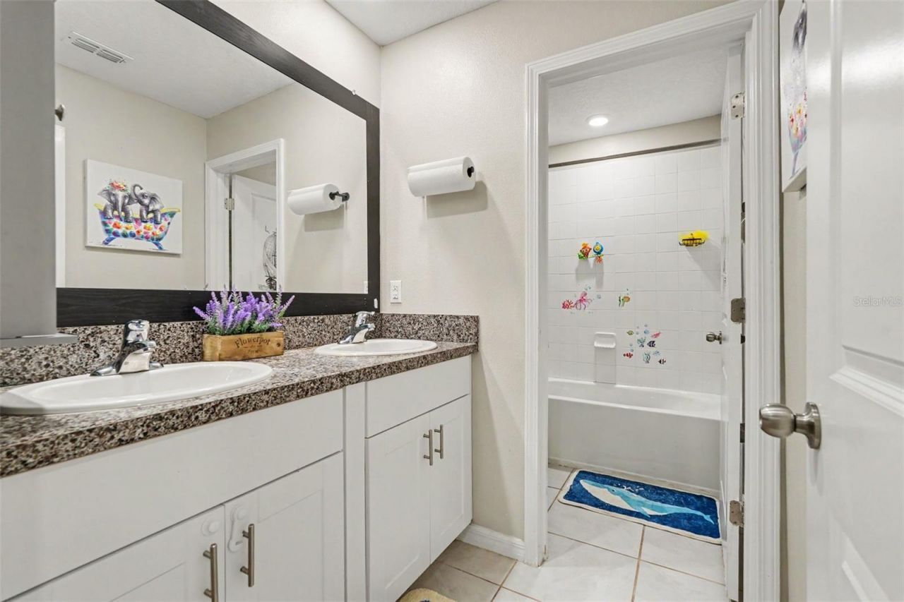 7088 King Creek Drive , Sun City Center, FL 33573 Photo