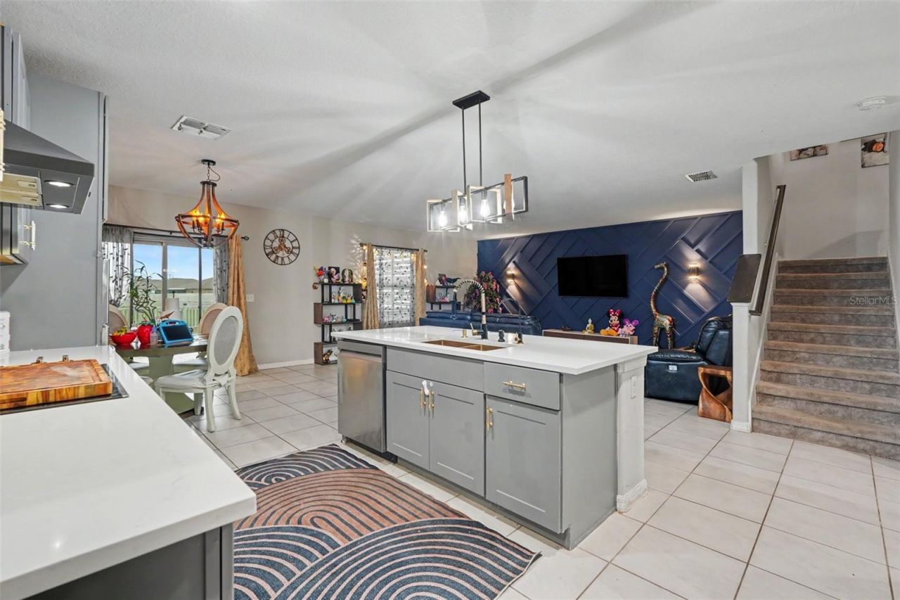 7088 King Creek Drive , Sun City Center, FL 33573 Photo