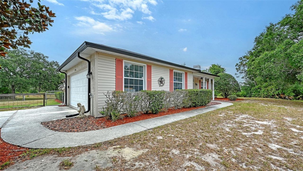 7945 Verna Bethany Road, Myakka City, FL 34251 Photo