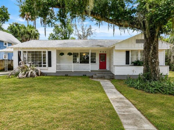 504 E CITRUS AVE, EUSTIS, FL 32726
